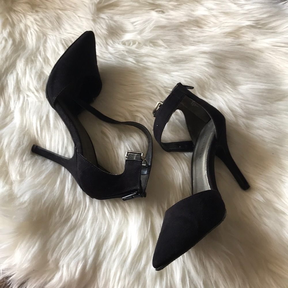 Attention ankle strap pointed toe heels